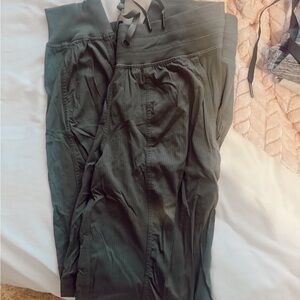 Women’s army green lululemon joggers